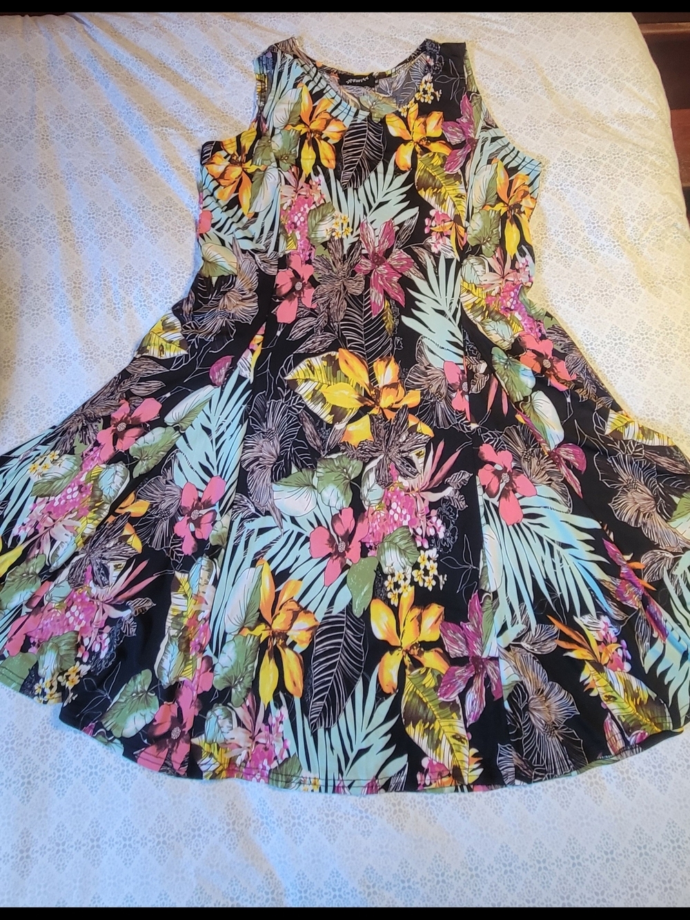 Tropical Floral Fit And Flare with Bright Blooms - By Fiori